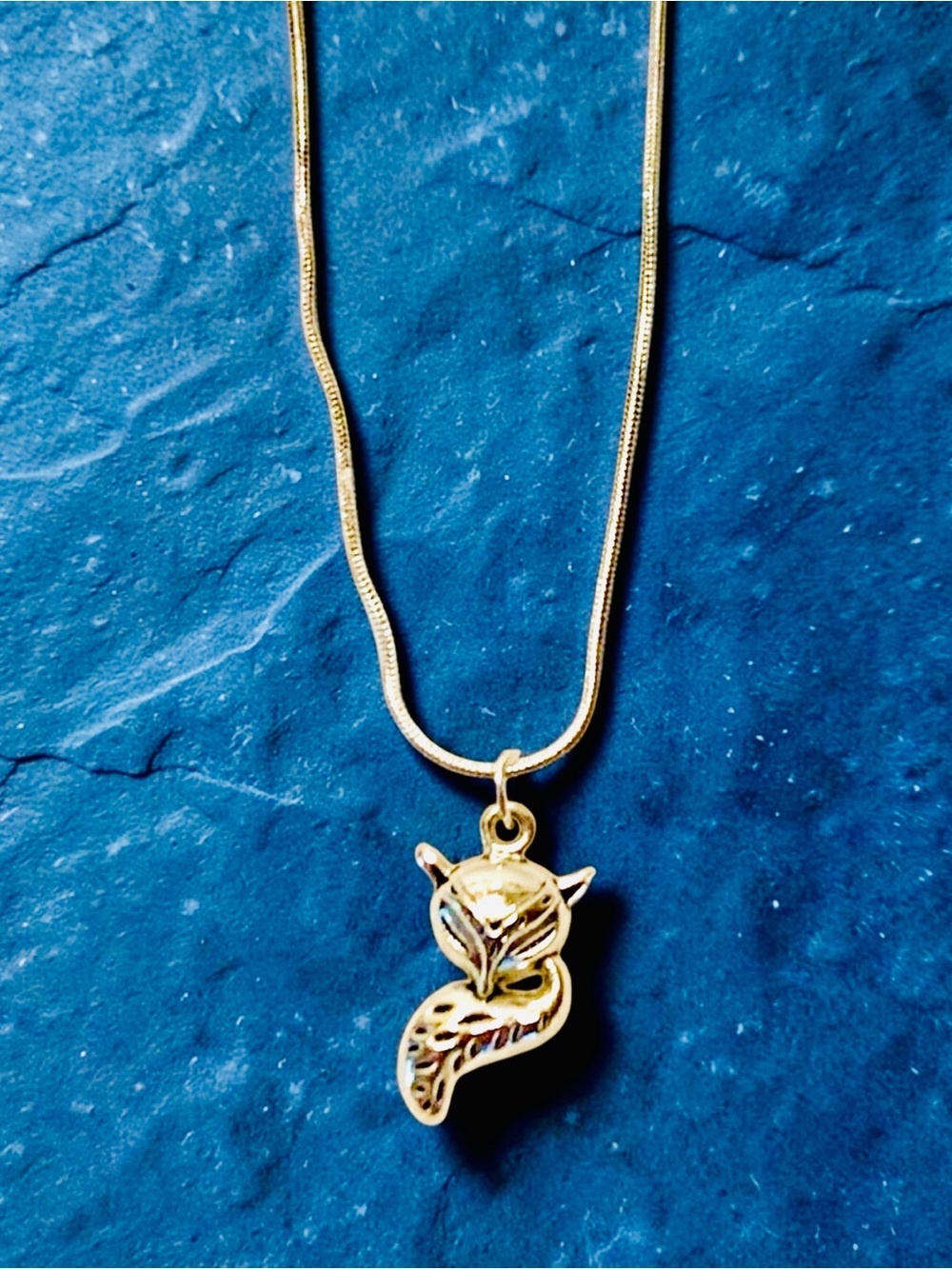 Silver Fox Pendant Necklace - Elegant snake chain Necklace. Handmade. - Picture 1 of 5